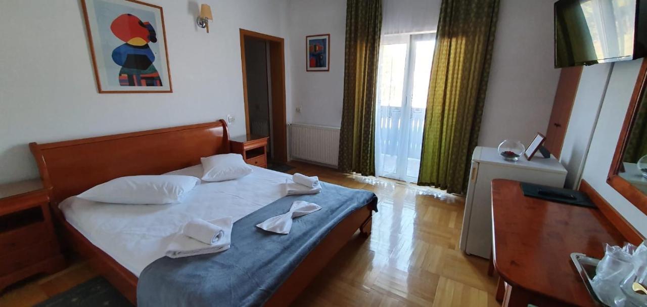 Pensiunea Alpin Predeal Exterior photo
