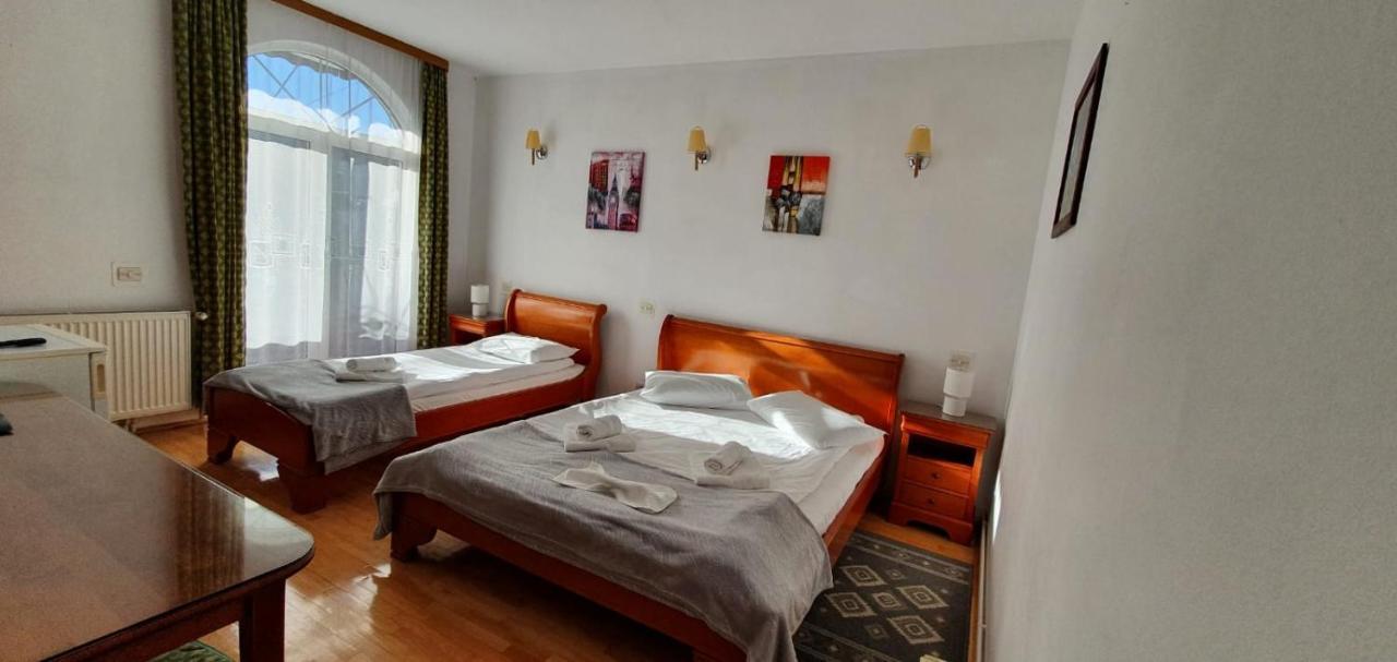 Pensiunea Alpin Predeal Exterior photo