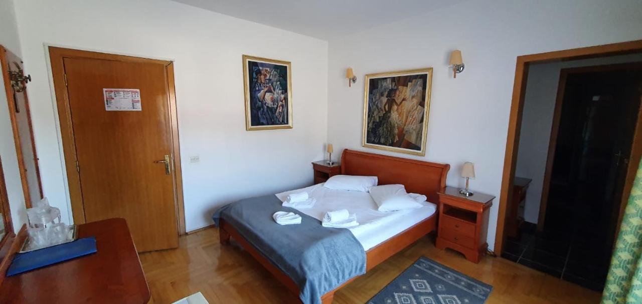 Pensiunea Alpin Predeal Exterior photo